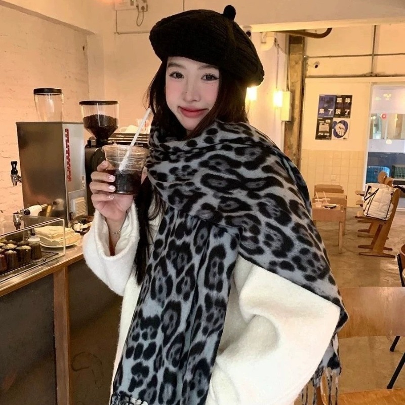 2025 Yeni Retro İpek Leopar De - Vintage Fashion Ai incelemesi ve fiyatı